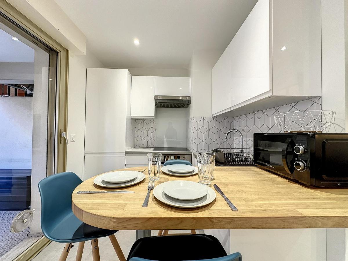 Apartment De Jonathan - Refait A Neuf - A 200m Juan-les-Pins